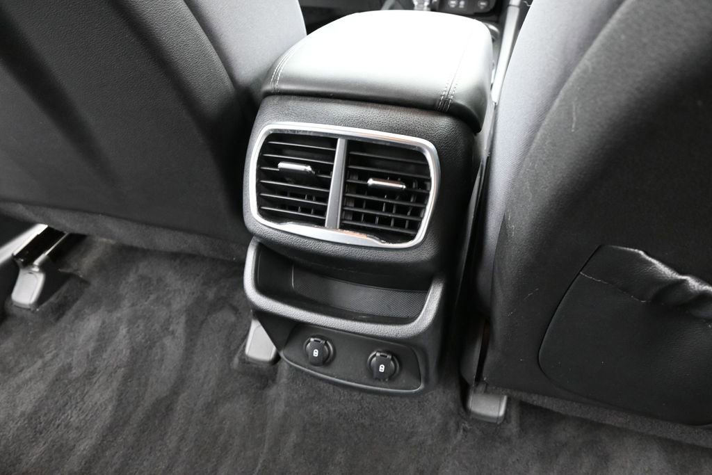Used 2019 Hyundai Santa Fe SE FWD image 13