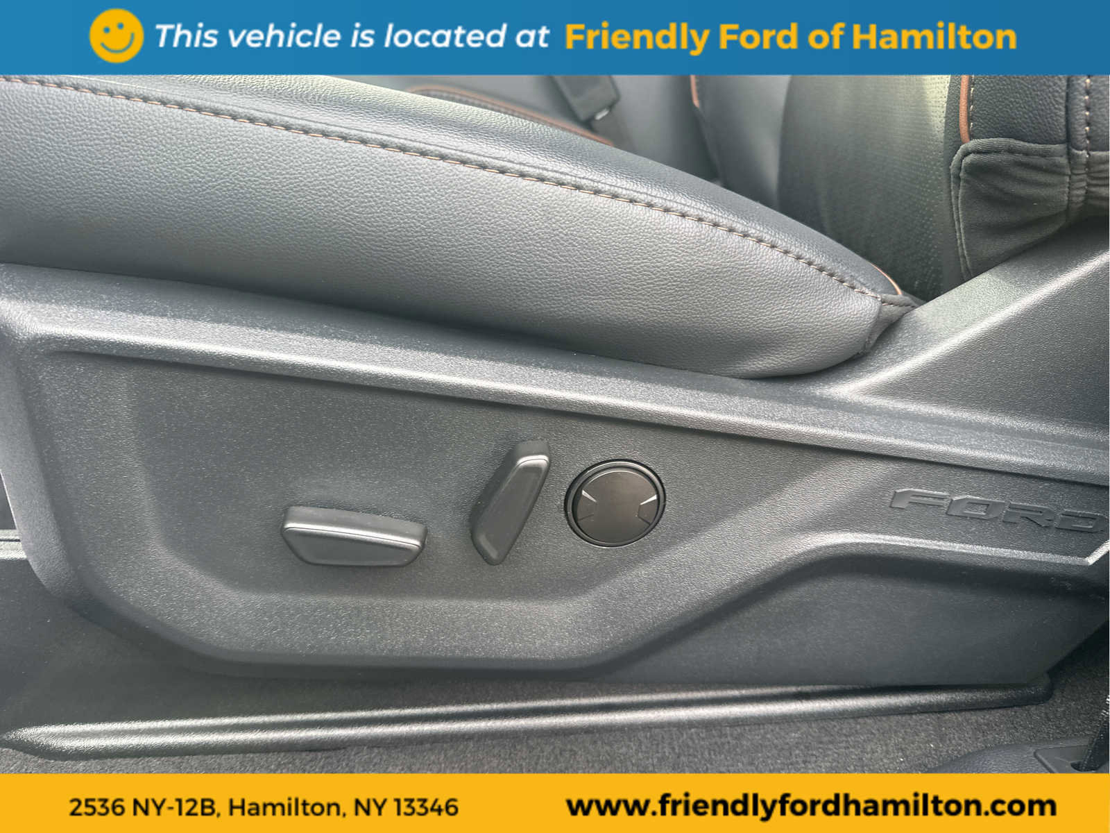 New 2026 Ford F250 Lariat w/ Black Appearance Package image 31