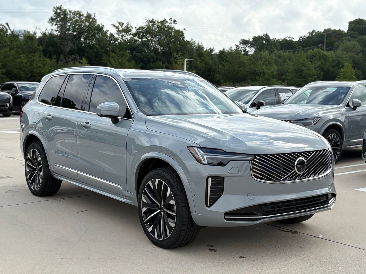New 2026 Volvo XC90 B6 Ultra w/ Protection Package AWD/4WD image 3