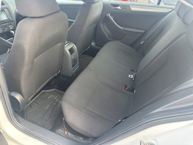 Used 2016 Volkswagen Jetta SE FWD image 10