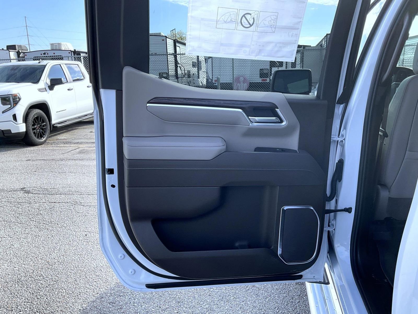 New 2026 GMC Sierra 1500 SLT w/ SLT Premium Plus Package image 20