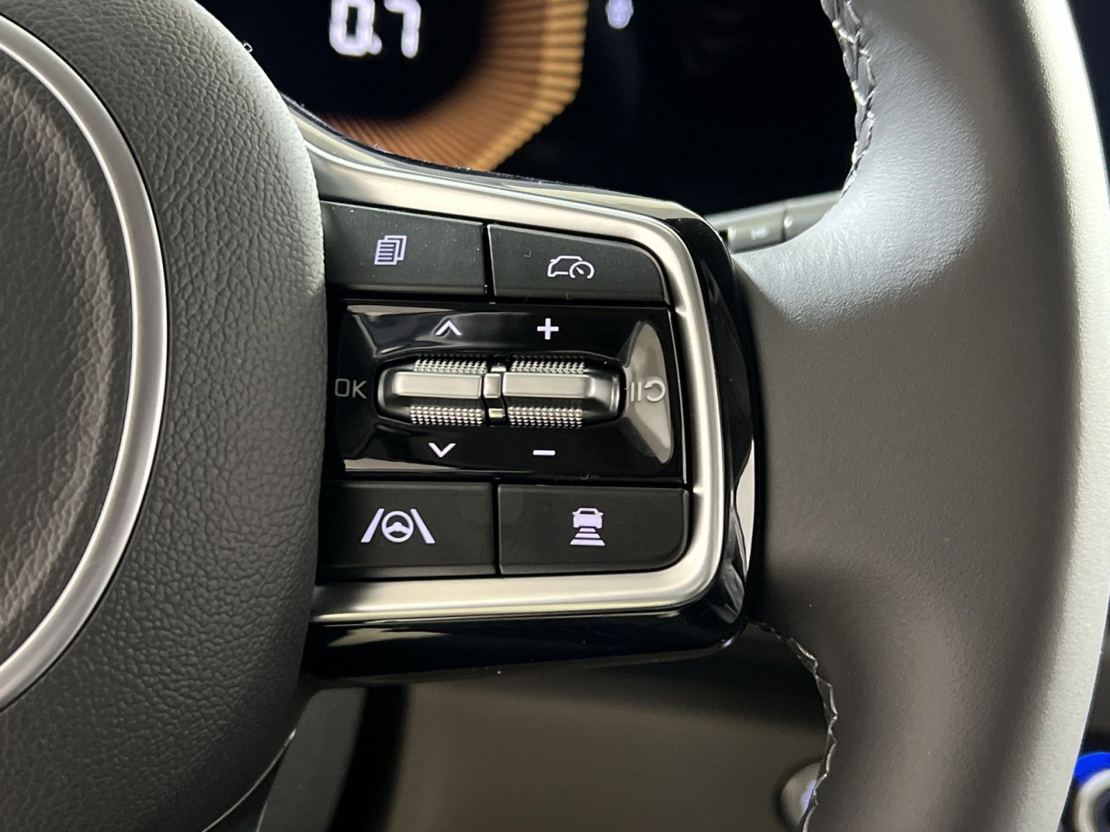 New 2026 Kia Carnival LXS image 28