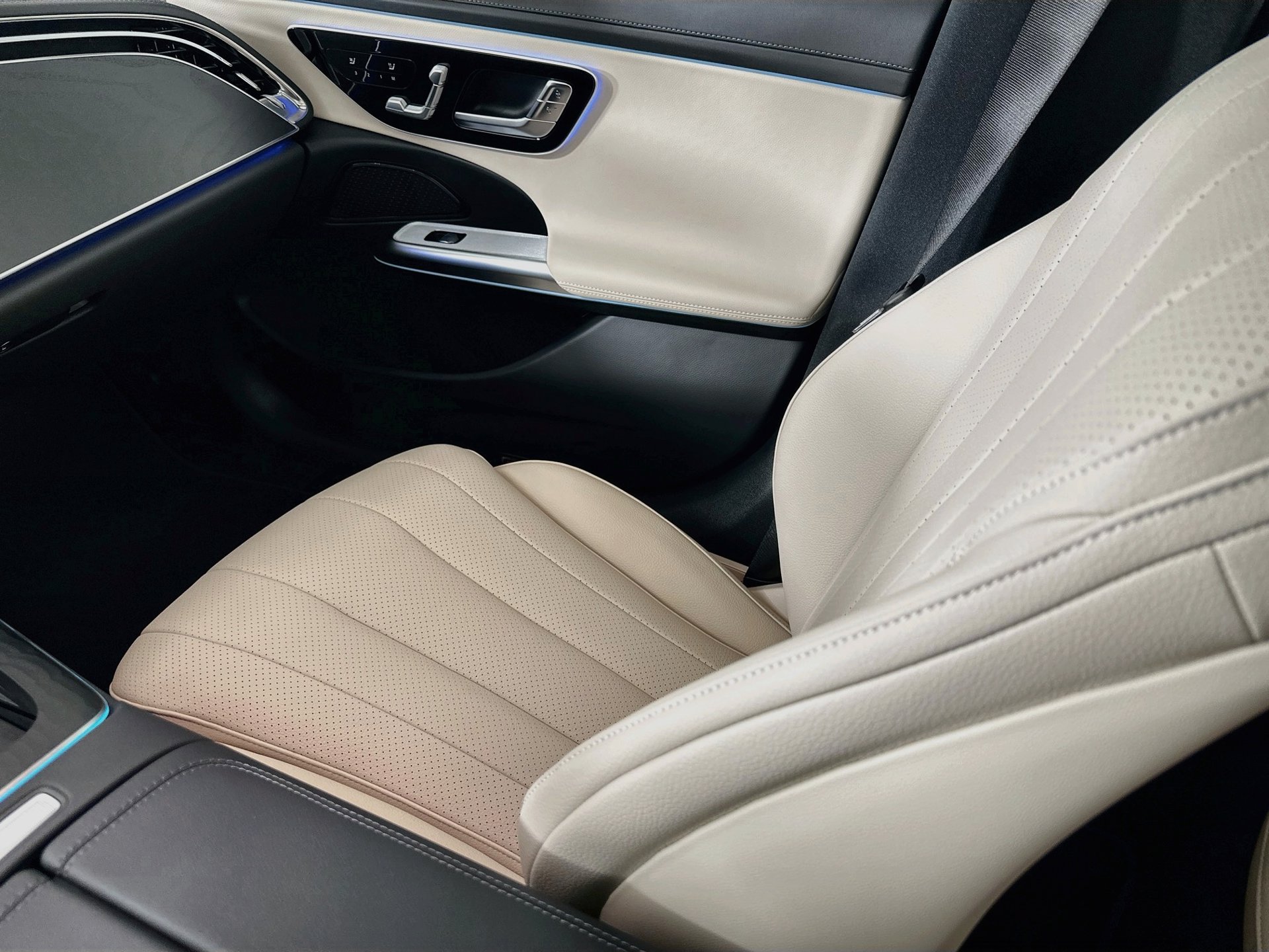 New 2027 Mercedes-Benz E 350 Sedan image 26