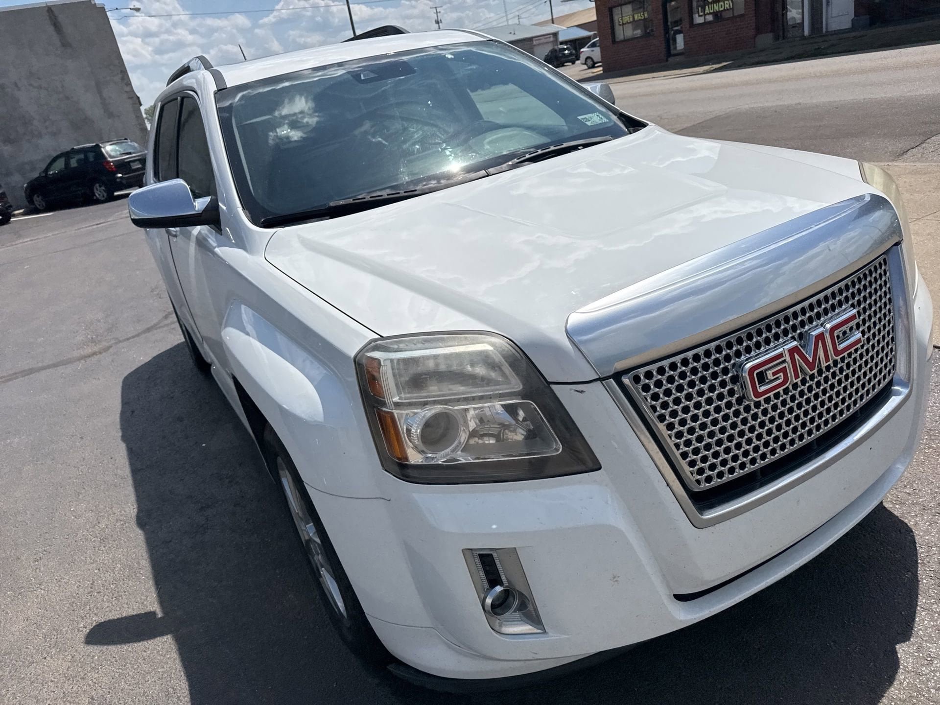 Used 2015 GMC Terrain Denali FWD image 2