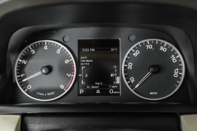 Used 2015 Land Rover LR4 HSE LUX image 17