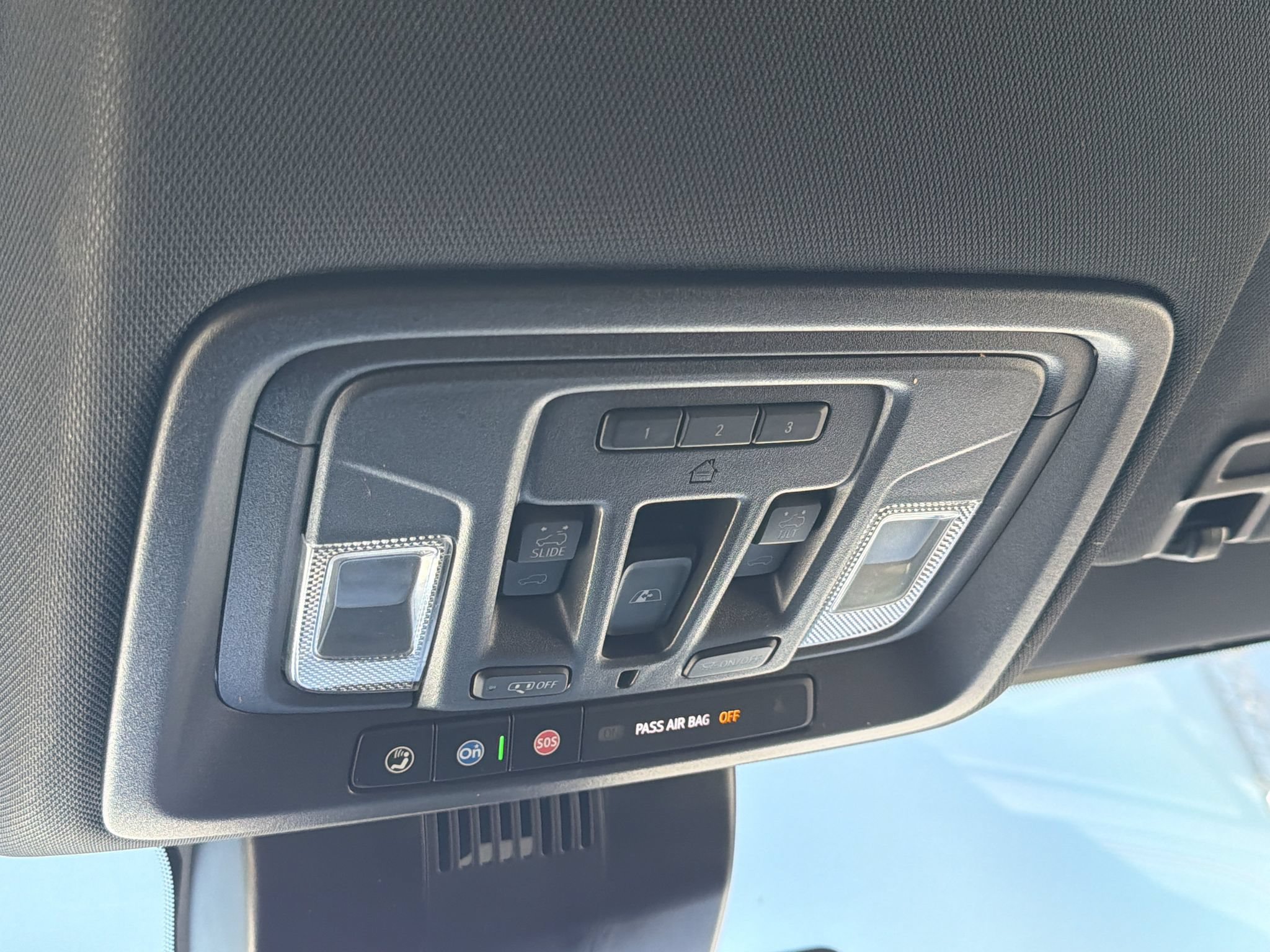 Used 2024 GMC Sierra 1500 AT4 w/ AT4 Preferred Package AWD/4WD image 12