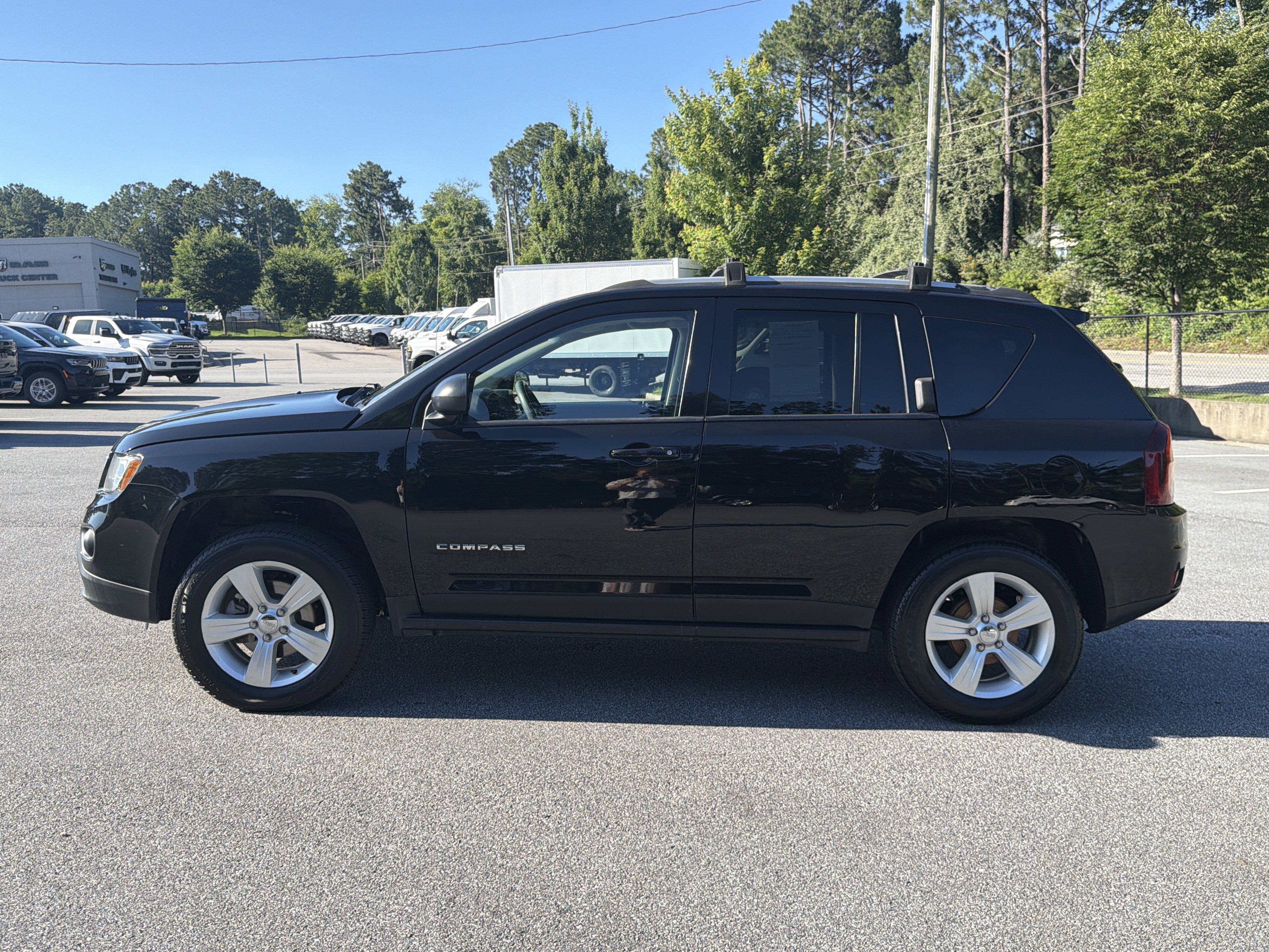 Used 2016 Jeep Compass Sport w/ Power Value Group FWD image 4