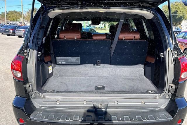 Used 2020 Toyota Sequoia Platinum image 37