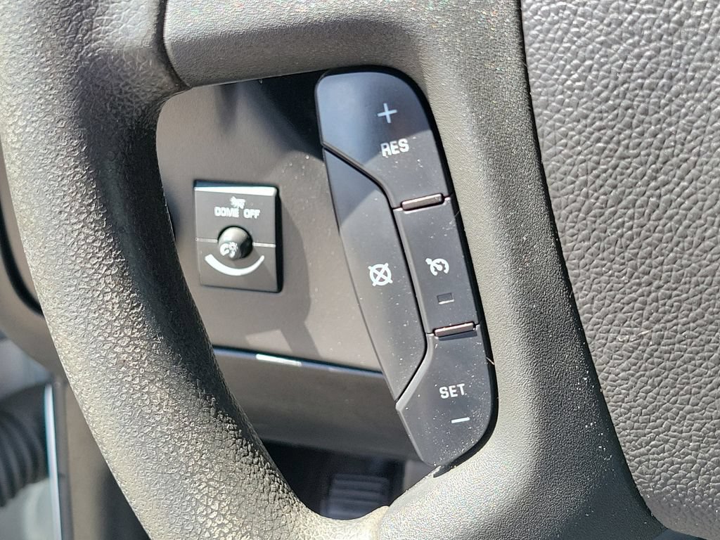 Used 2017 Chevrolet Express 2500 RWD image 16