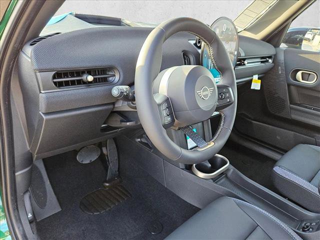 New 2026 MINI Cooper 4-Door Hardtop image 3