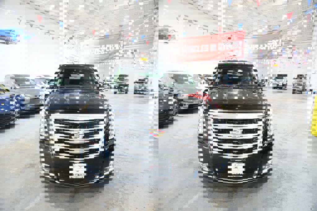 Used 2015 Cadillac Escalade ESV Premium image 3