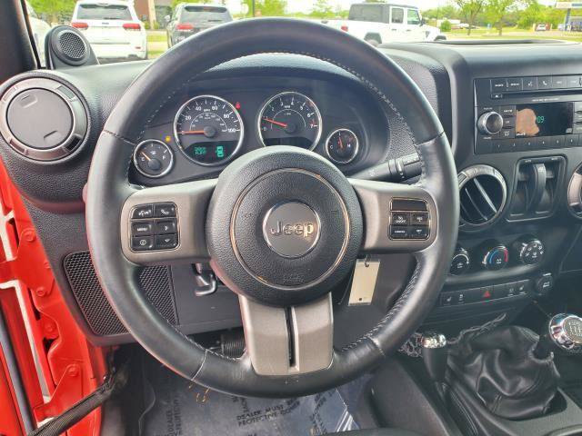 Used 2013 Jeep Wrangler Sahara AWD/4WD image 16