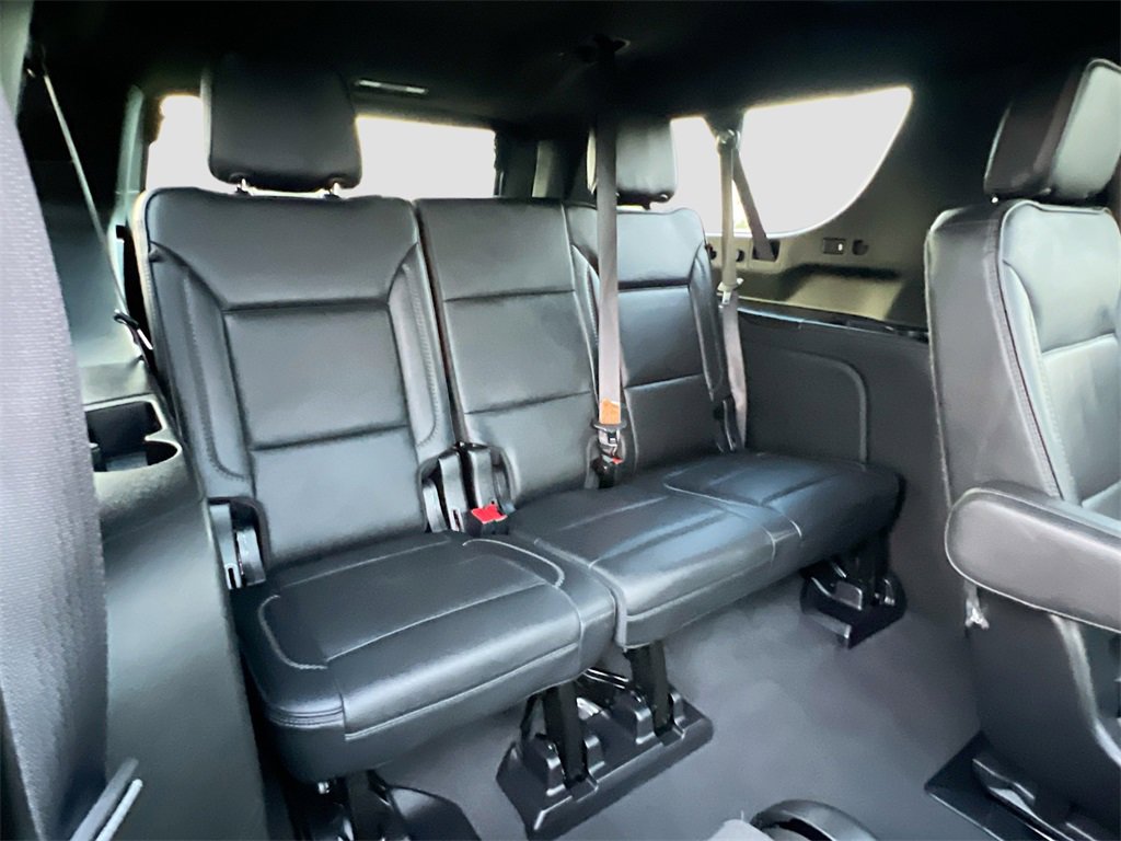 Used 2024 GMC Yukon XL Denali image 29