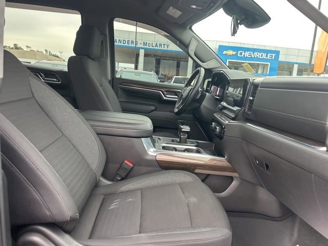 Used 2024 Chevrolet Silverado 1500 LT Trail Boss image 32