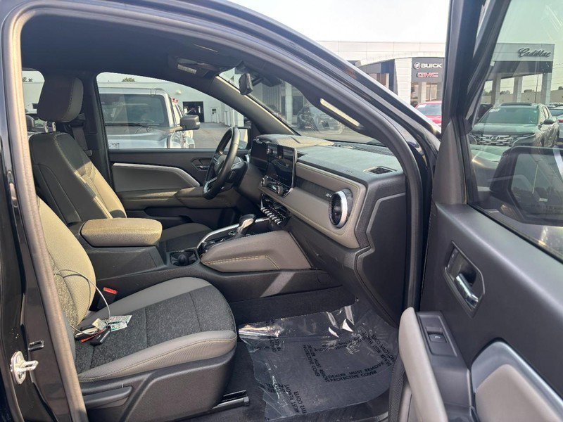 Used 2024 Chevrolet Colorado ZR2 AWD/4WD image 12