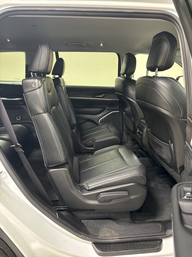 Used 2022 Jeep Grand Cherokee L Limited image 45