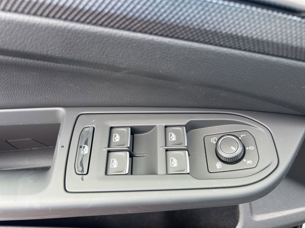 New 2025 Volkswagen GTI SE image 14