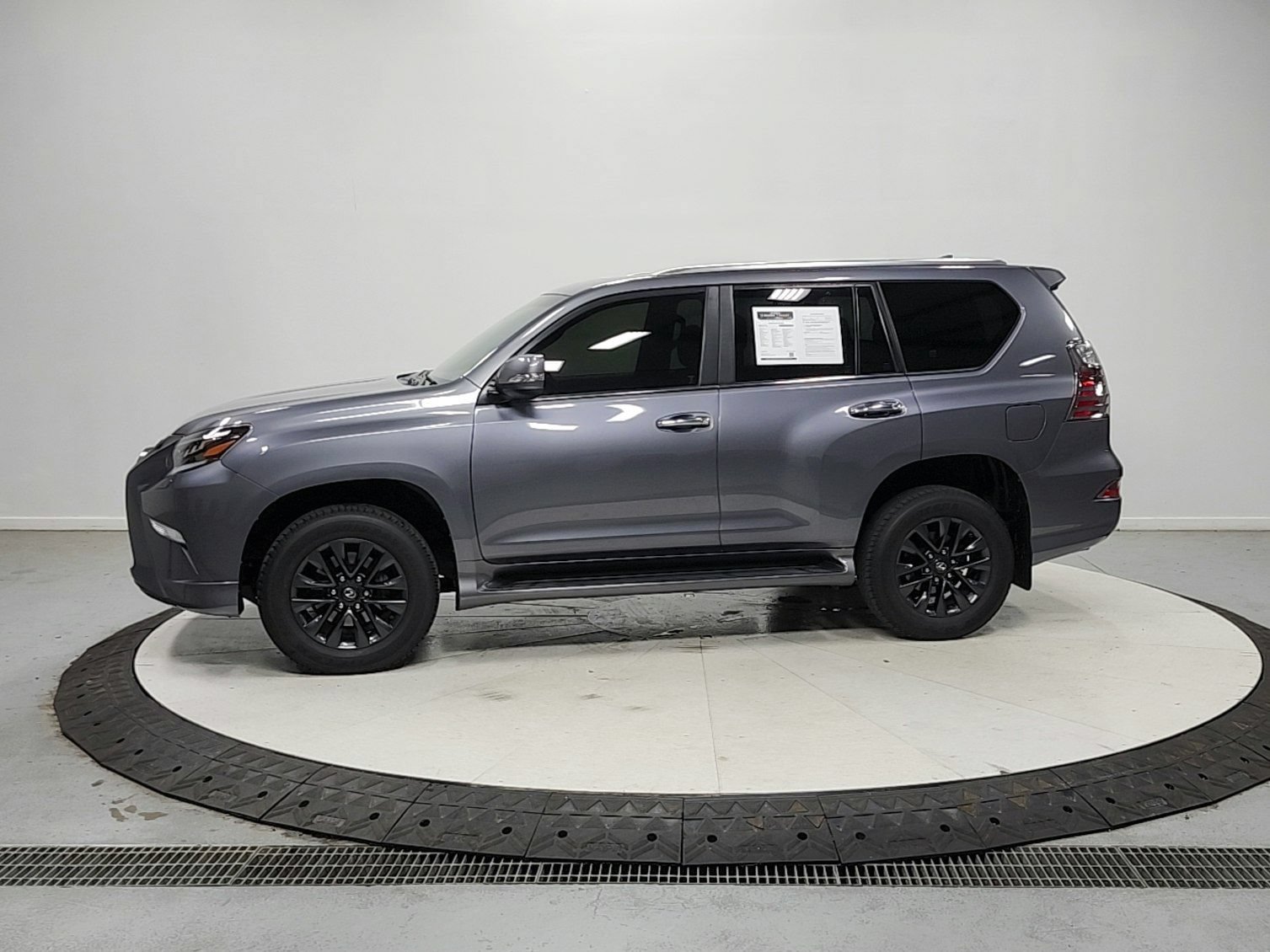 Used 2023 Lexus GX 460 Premium w/ Premium Package AWD/4WD image 5