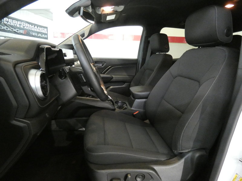 Used 2024 Chevrolet Colorado LT w/ LT Convenience Package II AWD/4WD image 29