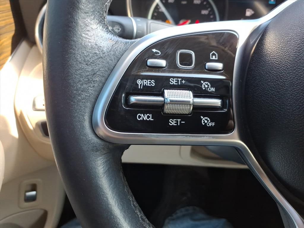 Used 2019 Mercedes-Benz C 300 Sedan image 17