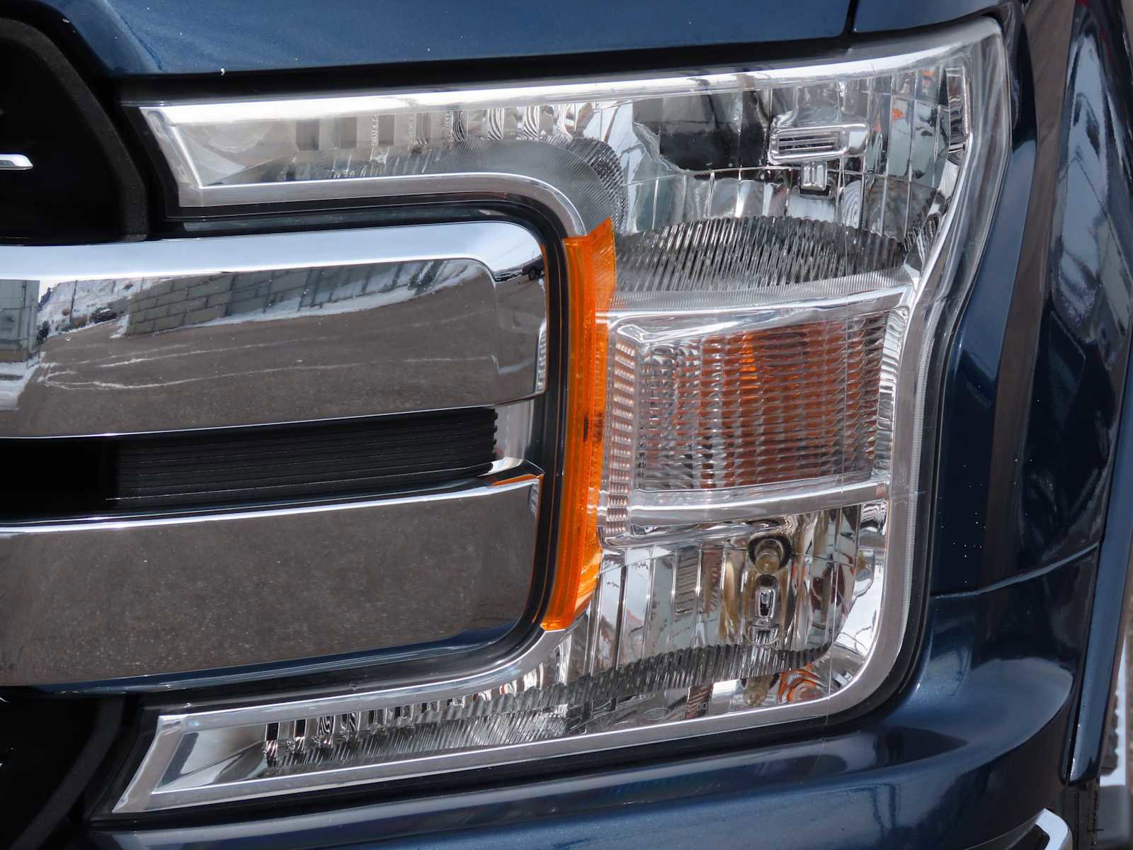 Certified 2019 Ford F150 Lariat w/ FX4 Off-Road Package image 10