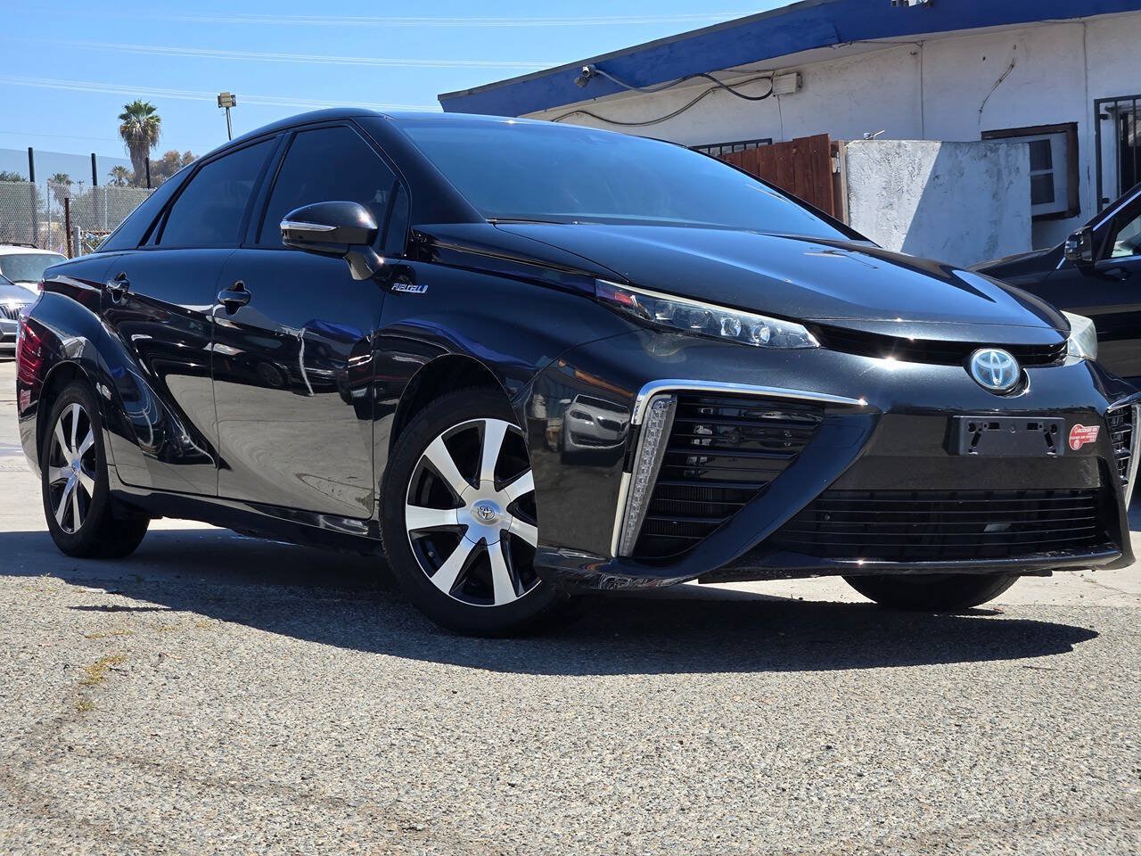 Used 2018 Toyota Mirai FWD image 4