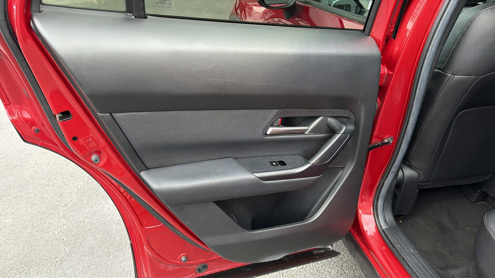 Used 2024 MAZDA CX-50 AWD 2.5 S w/ Select Package image 16