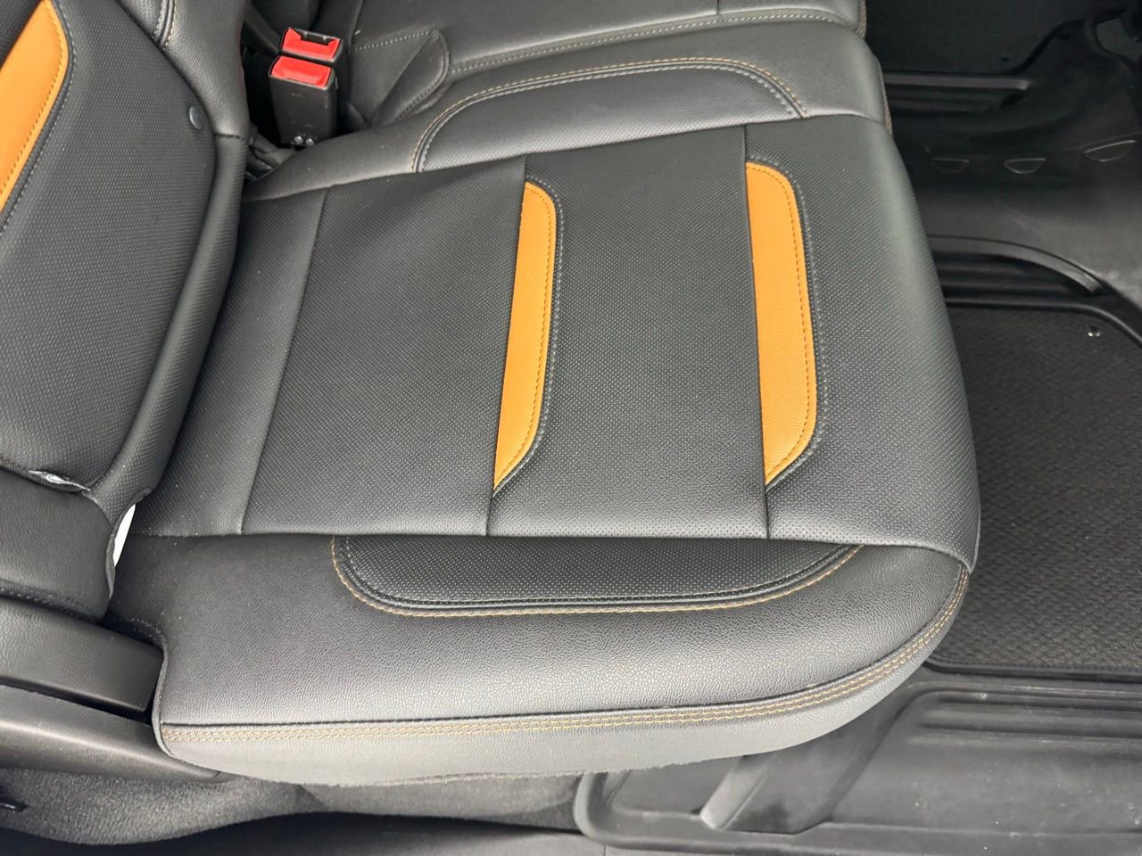 Used 2024 GMC Sierra 2500 AT4 w/ Technology Package image 29