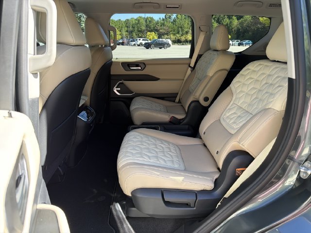 New 2026 Nissan Armada Platinum AWD/4WD image 24
