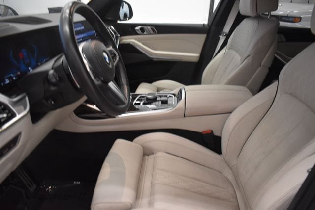 Used 2024 BMW X7 xDrive40i w/ M Sport Package AWD/4WD image 22