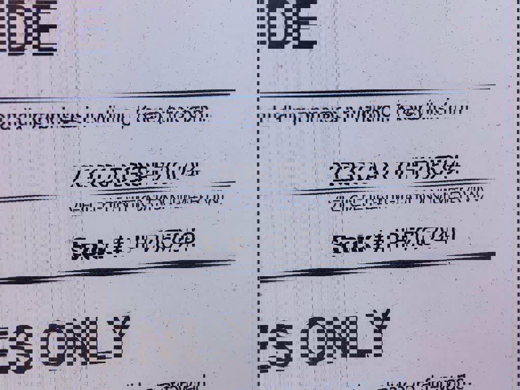 Certified 2023 Chrysler 300 Touring L image 28