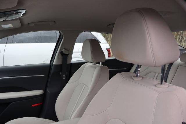 Used 2023 Hyundai Sonata SEL FWD image 7