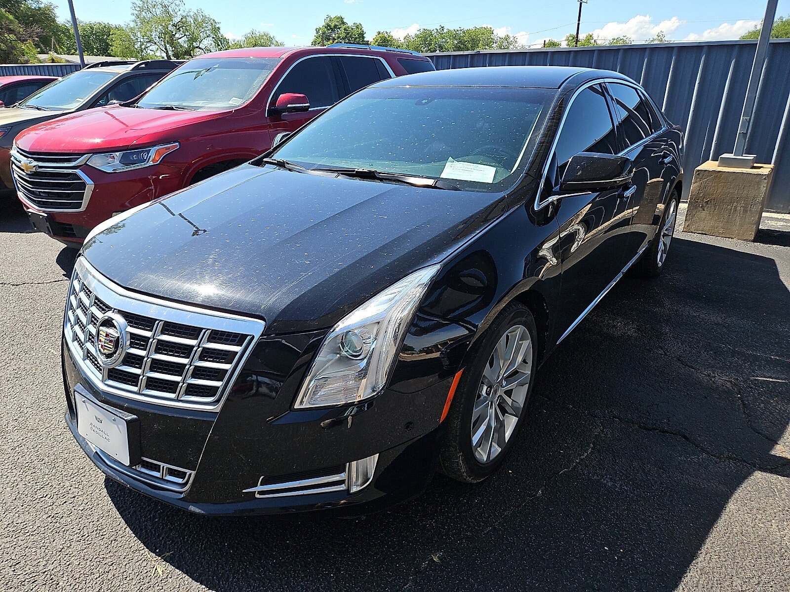 Used 2015 Cadillac XTS Luxury FWD image 1