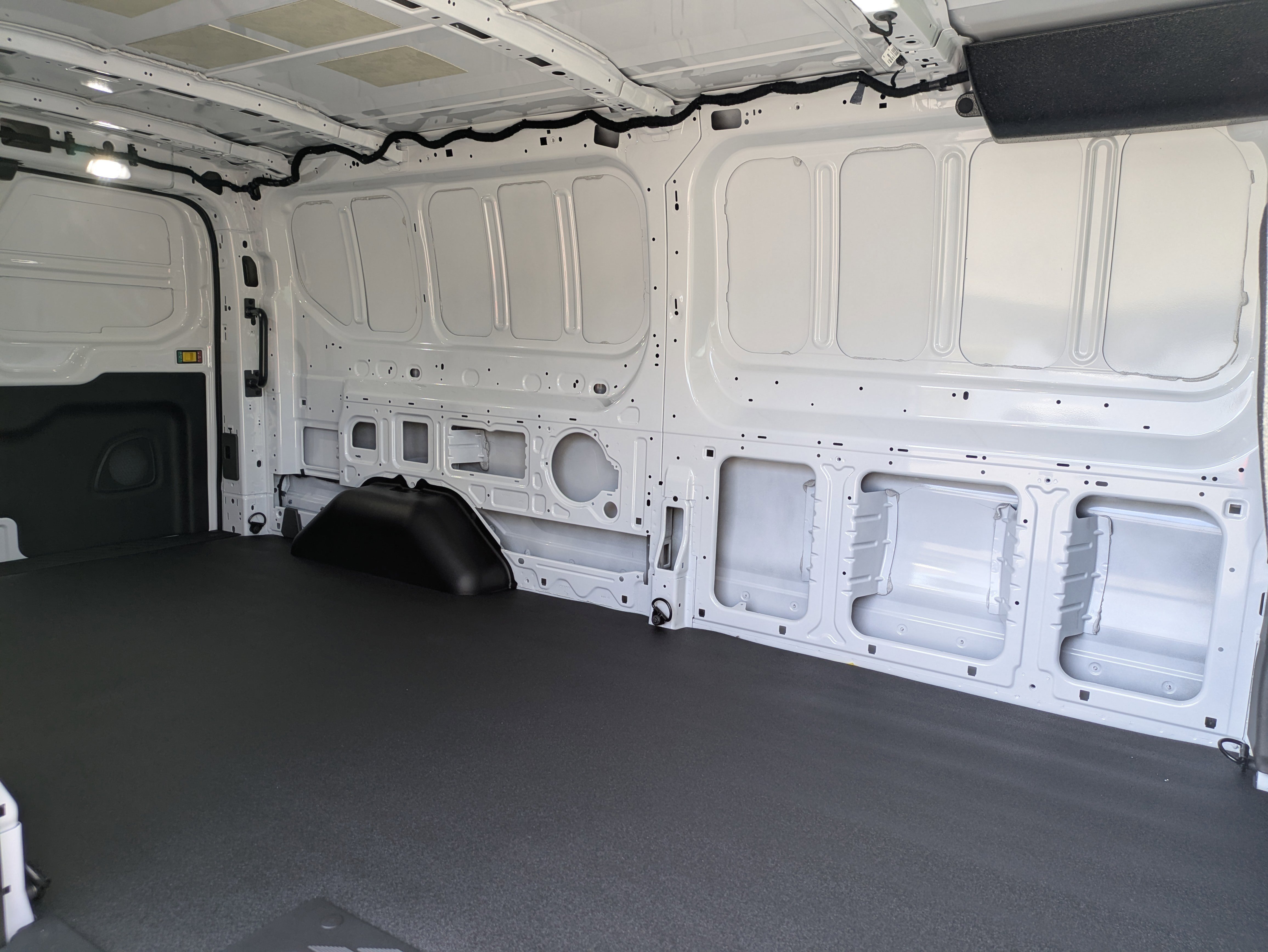 New 2025 Ford Transit 150 Low Roof image 29