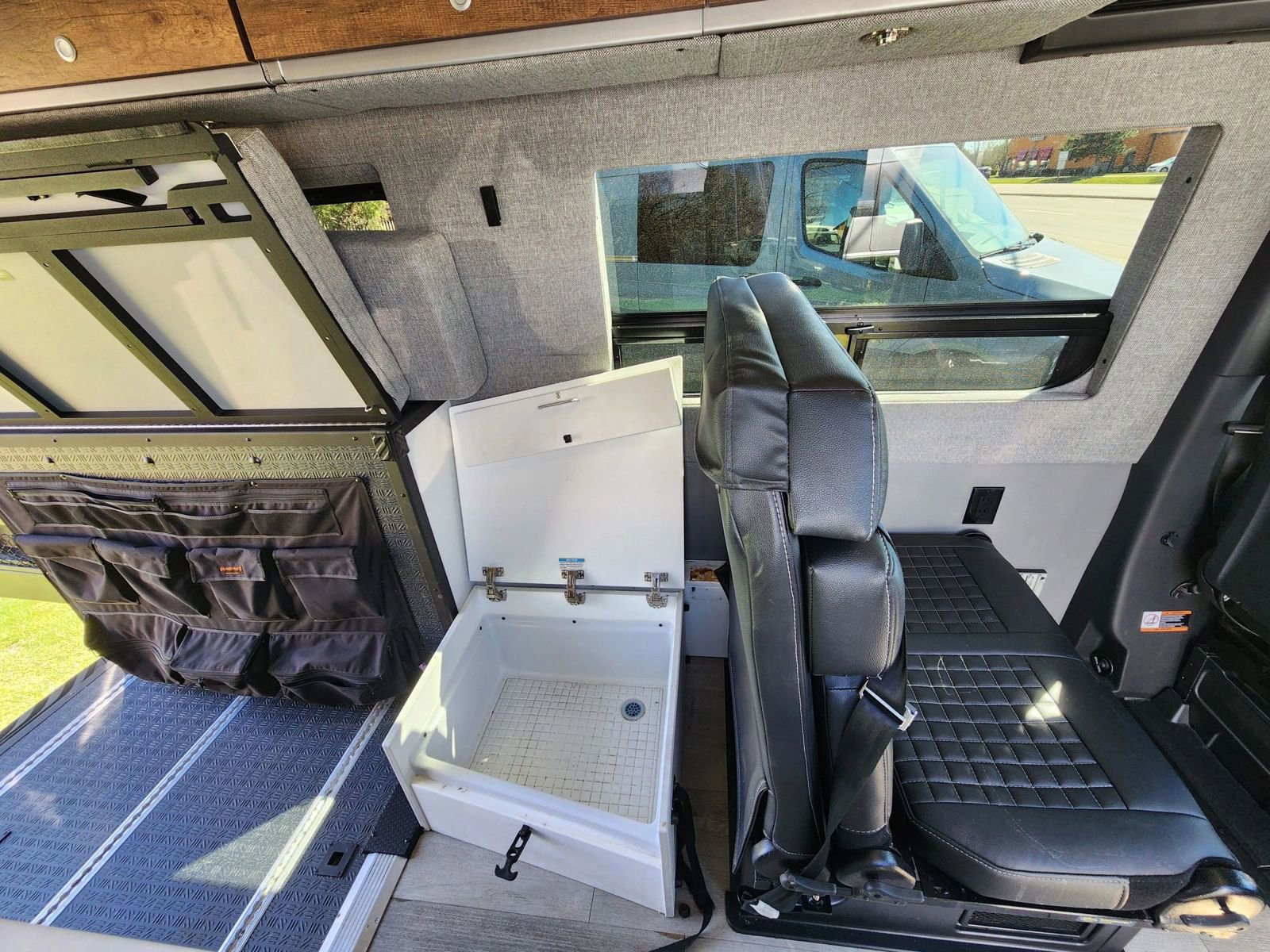 Used 2023 Mercedes-Benz Sprinter 2500 image 92