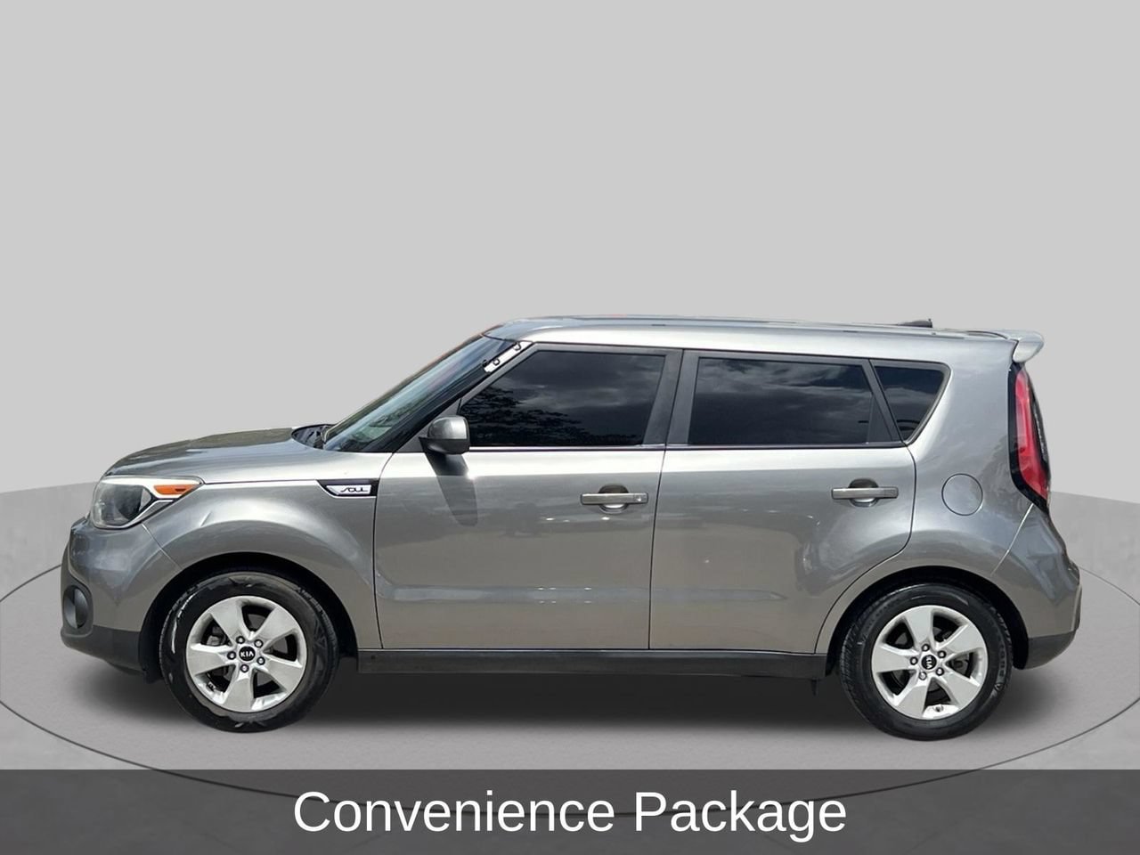 Used 2018 Kia Soul w/ Convenience Package FWD image 2