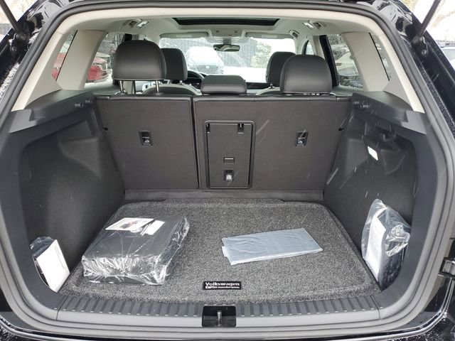 Used 2025 Volkswagen Taos SE image 7