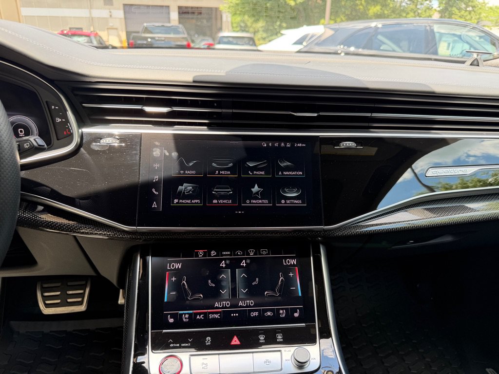 Used 2022 Audi SQ8 Prestige AWD/4WD image 40