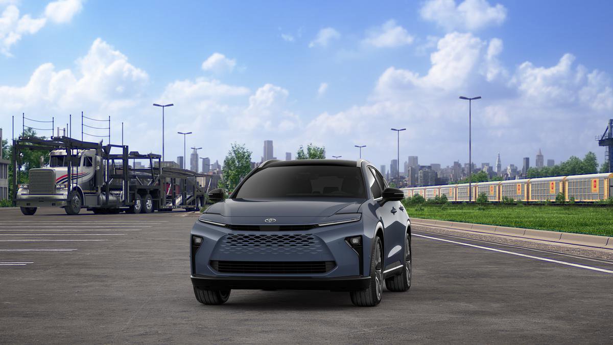 New 2025 Toyota Crown Signia w/ Advanced Technology Package image 30