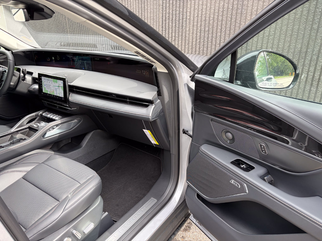 New 2026 Lincoln Nautilus Premier w/ Equipment Group 102A AWD/4WD image 30