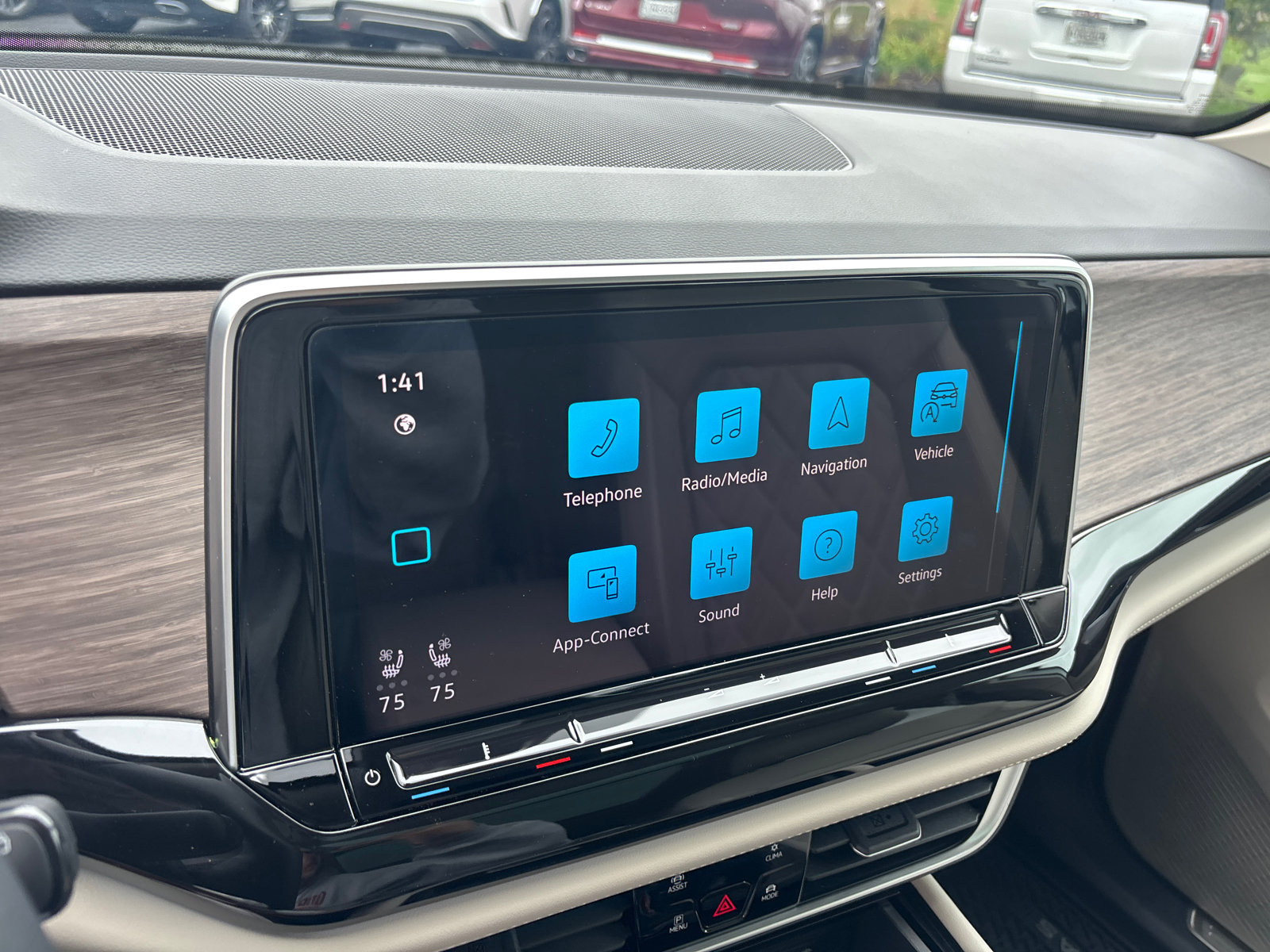 Used 2025 Volkswagen Atlas SEL Premium R-Line AWD/4WD image 19