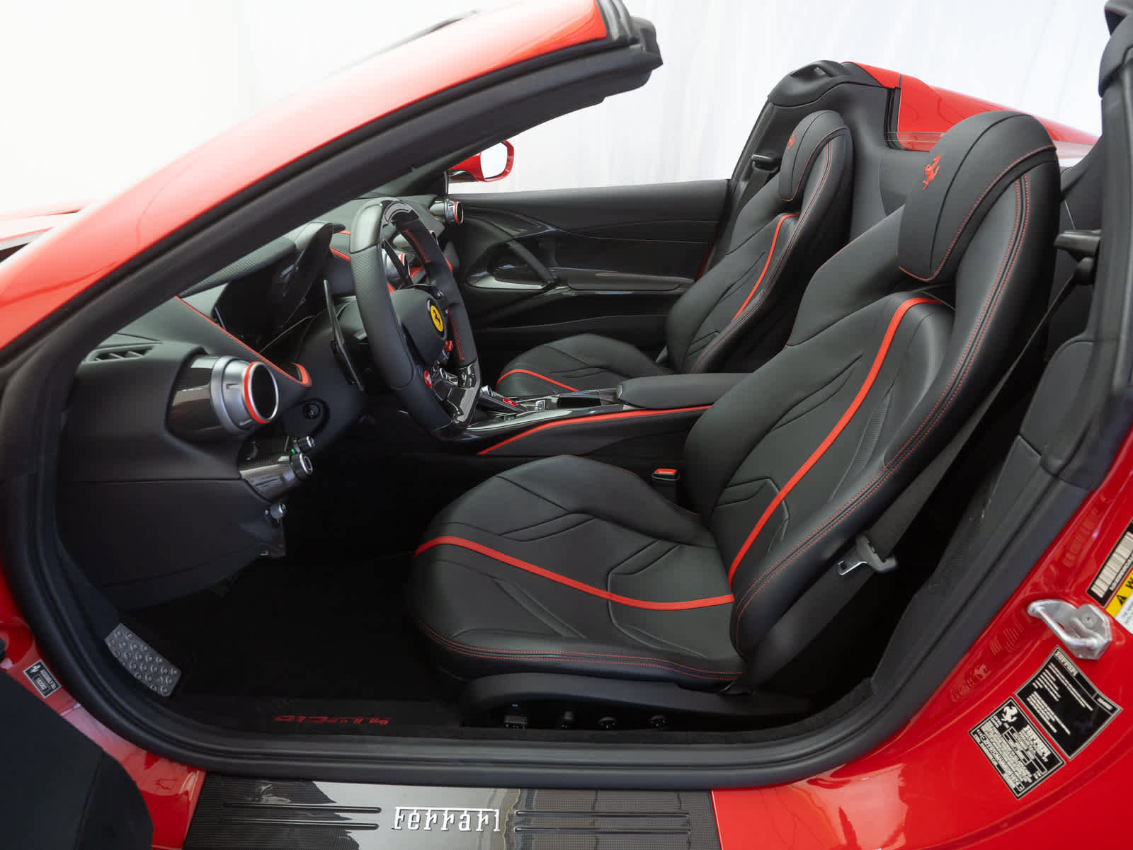 Used 2021 Ferrari 812 GTS image 9