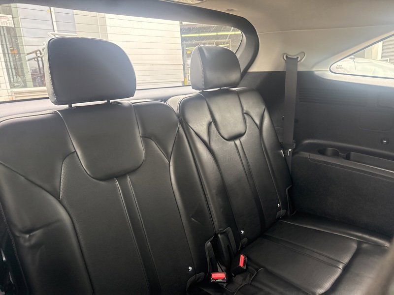 Used 2025 Kia Sorento S image 13