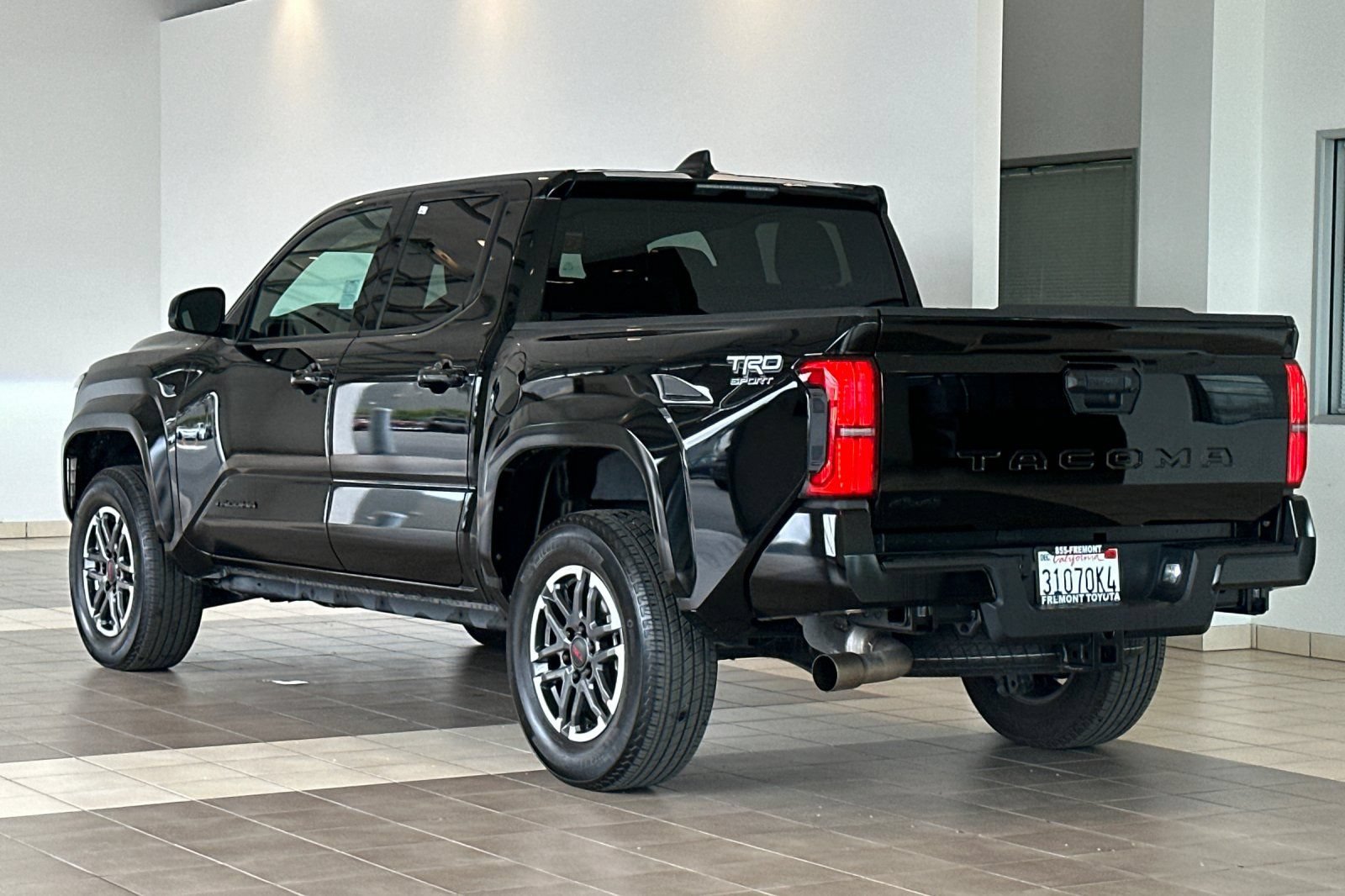 Certified 2026 Toyota Tacoma TRD Sport AWD/4WD image 6