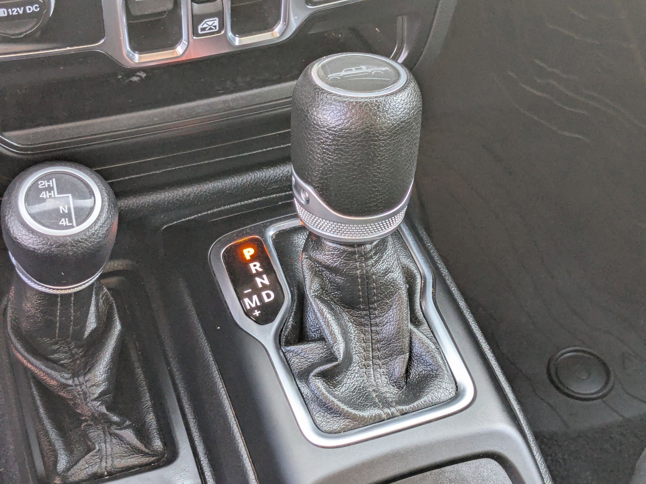 Used 2021 Jeep Gladiator Willys image 25