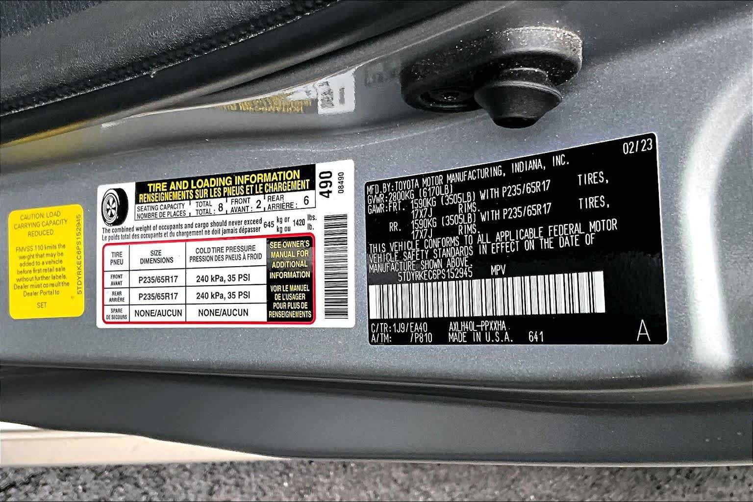 Used 2023 Toyota Sienna XLE FWD image 34
