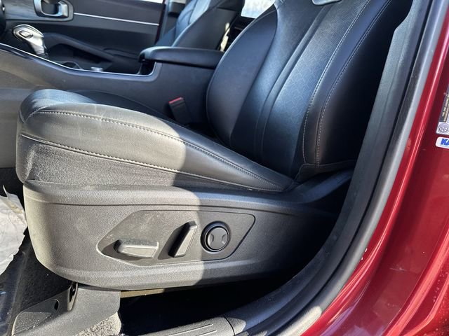 Used 2023 Kia Sorento S image 15