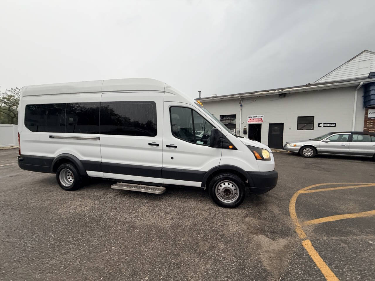 Used 2016 Ford Transit 350 XL RWD image 10