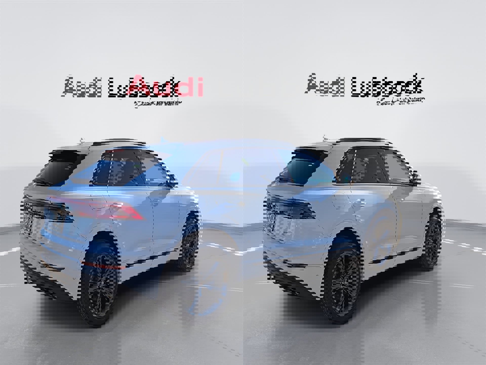 New 2026 Audi Q8 Premium image 9