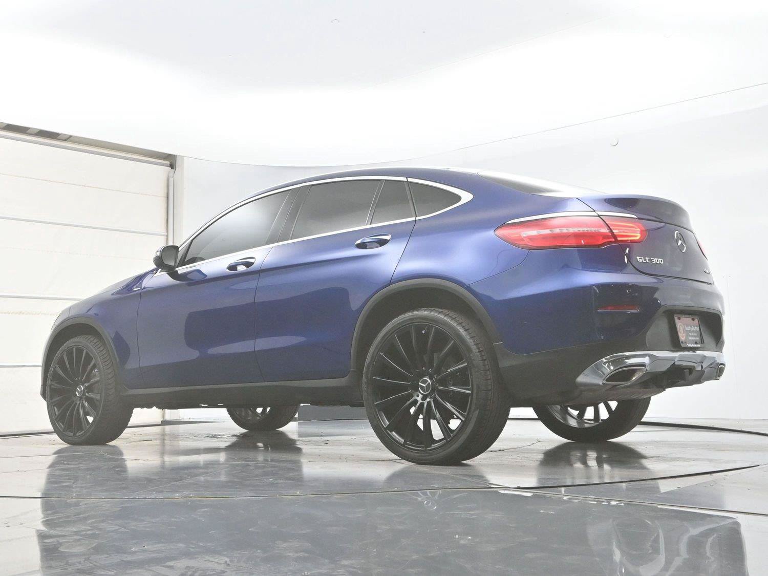 Used 2018 Mercedes-Benz GLC 300 4MATIC Coupe image 11